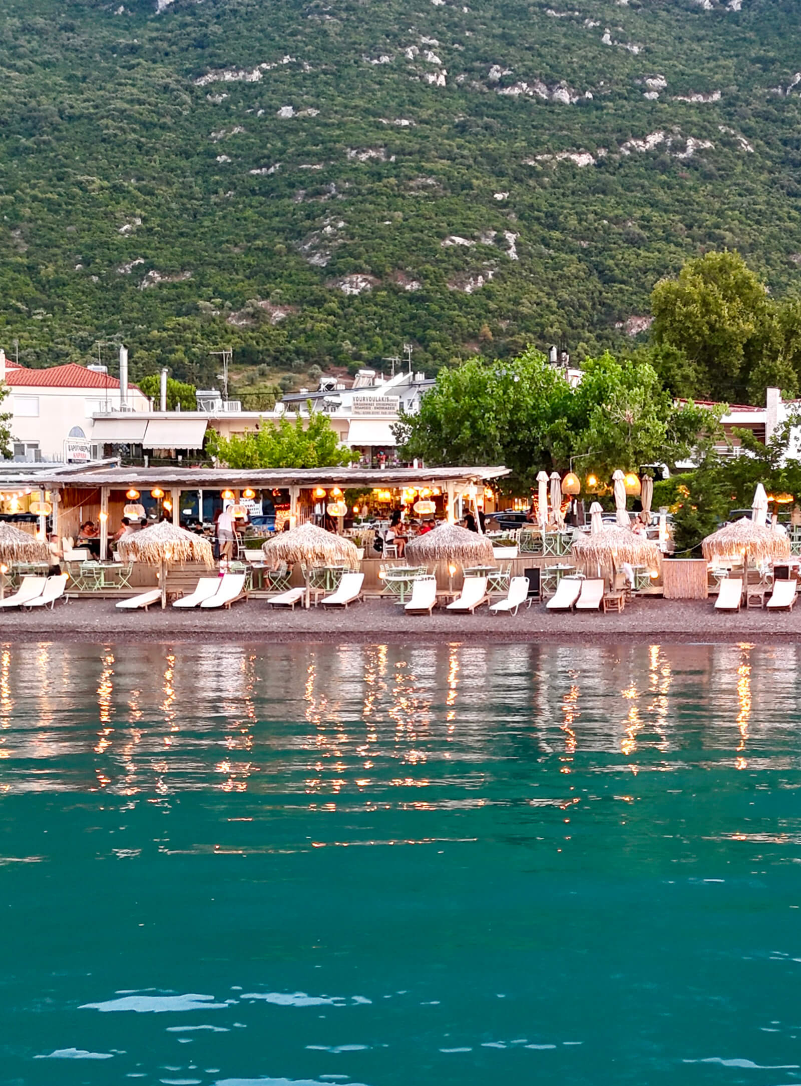 kamena_vourla_paralia_camino